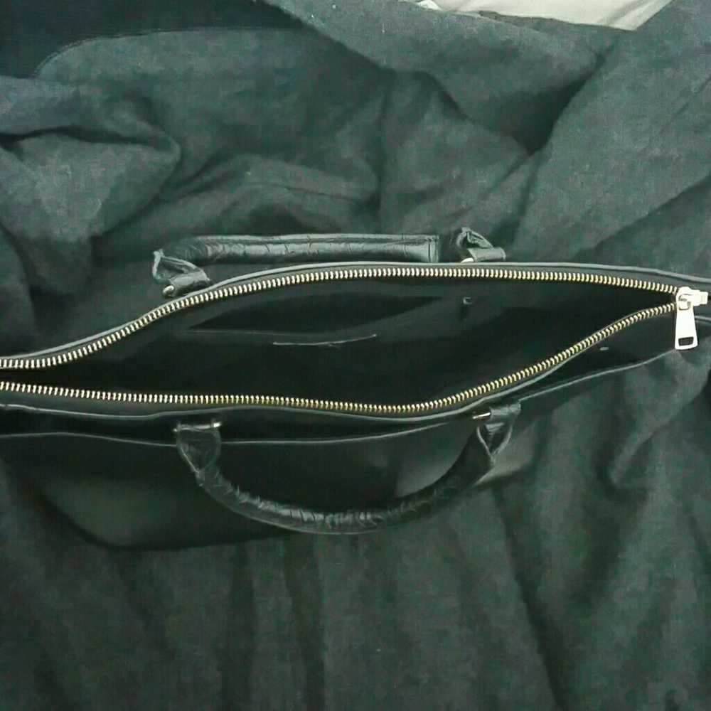 H&M Black Bag - Picture 8 of 8